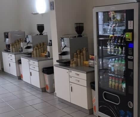 office coffee machines and vending machines in the workplace