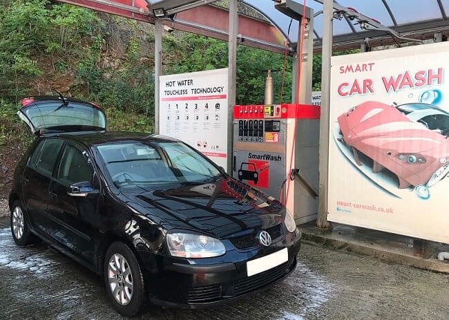 Gas station consumers can pay for the minutes they use when you install cashless payments for self-serve car wash stations