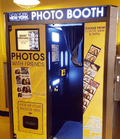 Photo booth with Nayax card reader