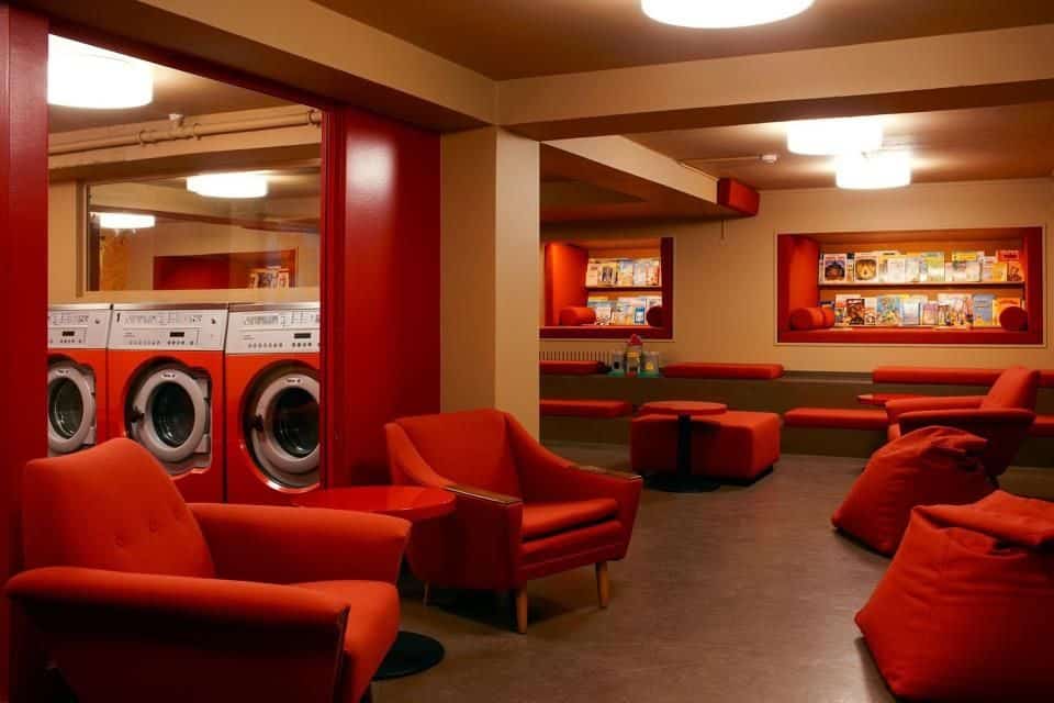 Cafe Laundromat