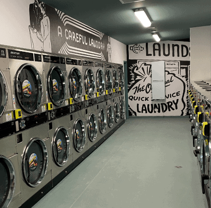 laundromat with cashless payment options