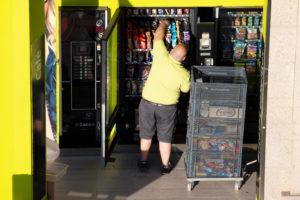 How to Build a Successful Cashless Vending Business