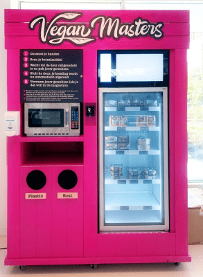 Refrigerated vending machine by Vendingland Netherlands